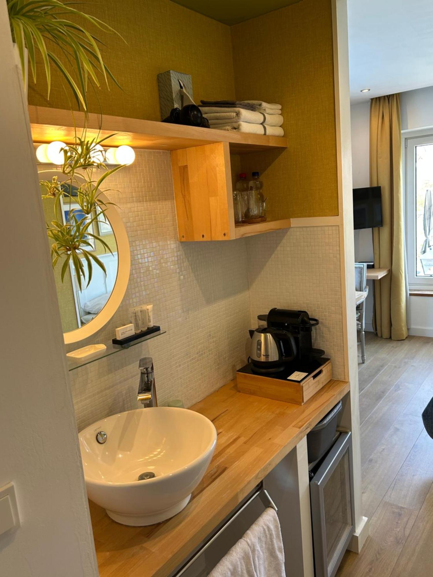 שחין אופ חול Boutiquehotel B&B The Sjinn מראה חיצוני תמונה